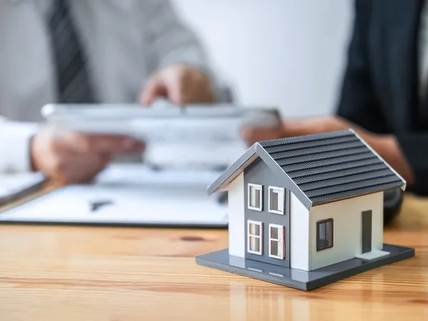 image_2025-03-12_043849280